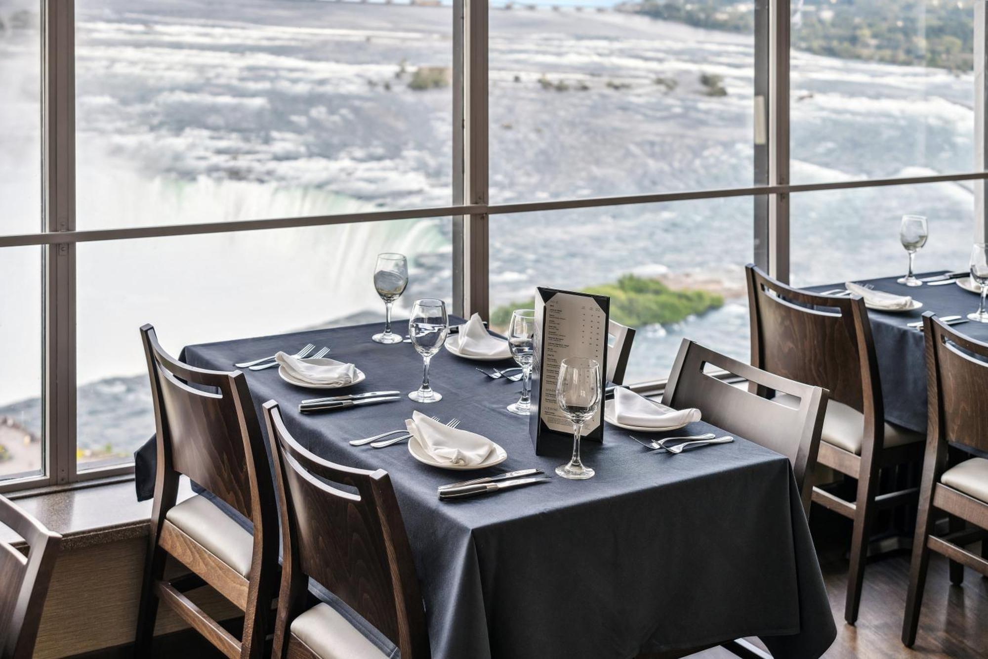 Tower Hotel At Fallsview Niagara Bagian luar foto