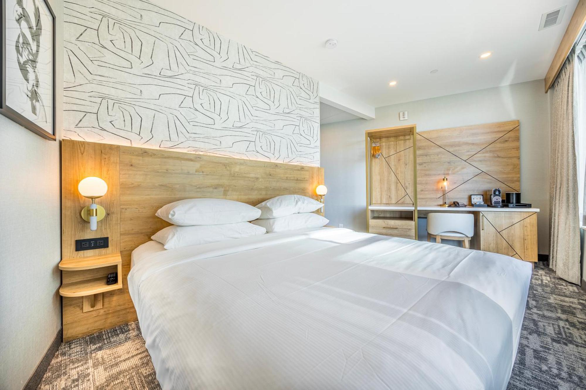 Tower Hotel At Fallsview Niagara Bagian luar foto