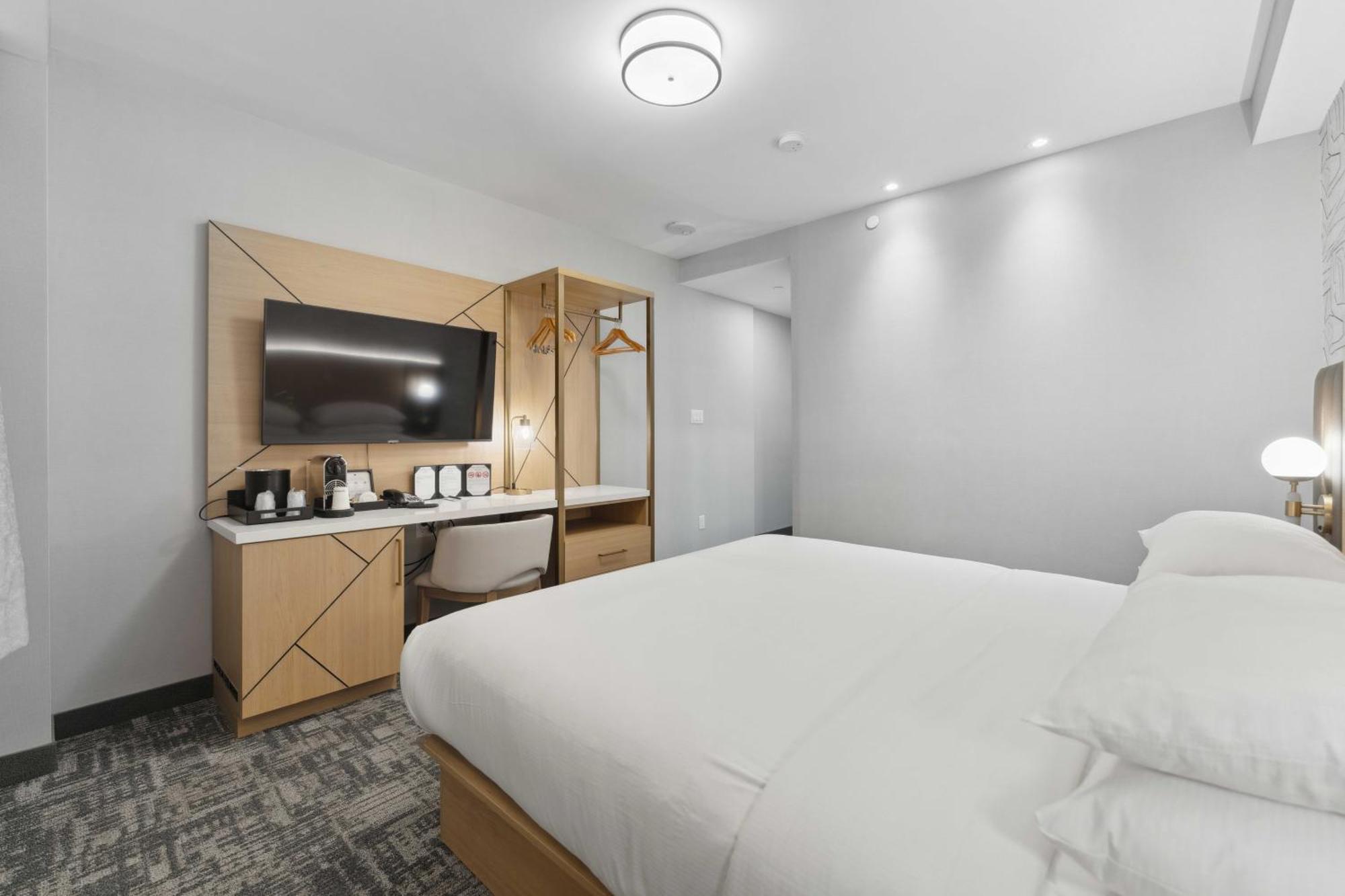 Tower Hotel At Fallsview Niagara Bagian luar foto