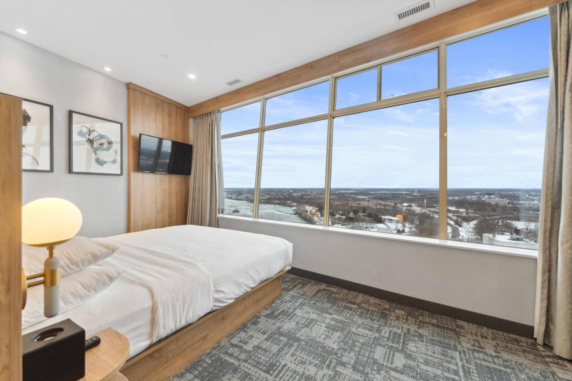 Tower Hotel At Fallsview Niagara Bagian luar foto